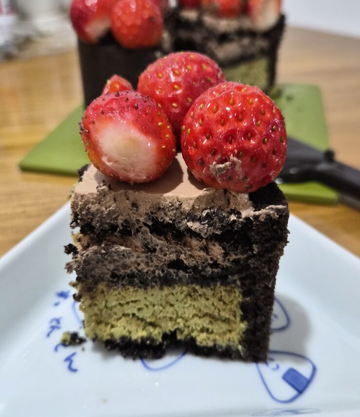 두초생 케이크 조각